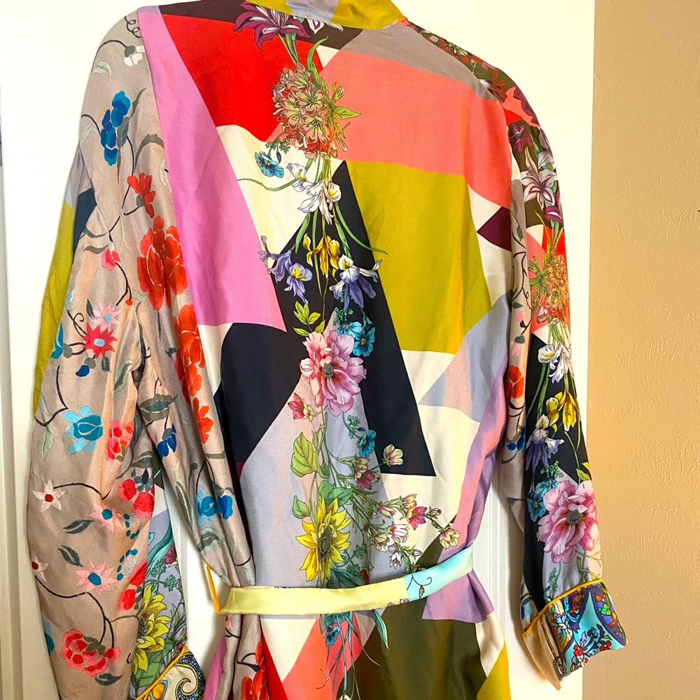 Johnny Was silk kimono- New with Tags Size Small